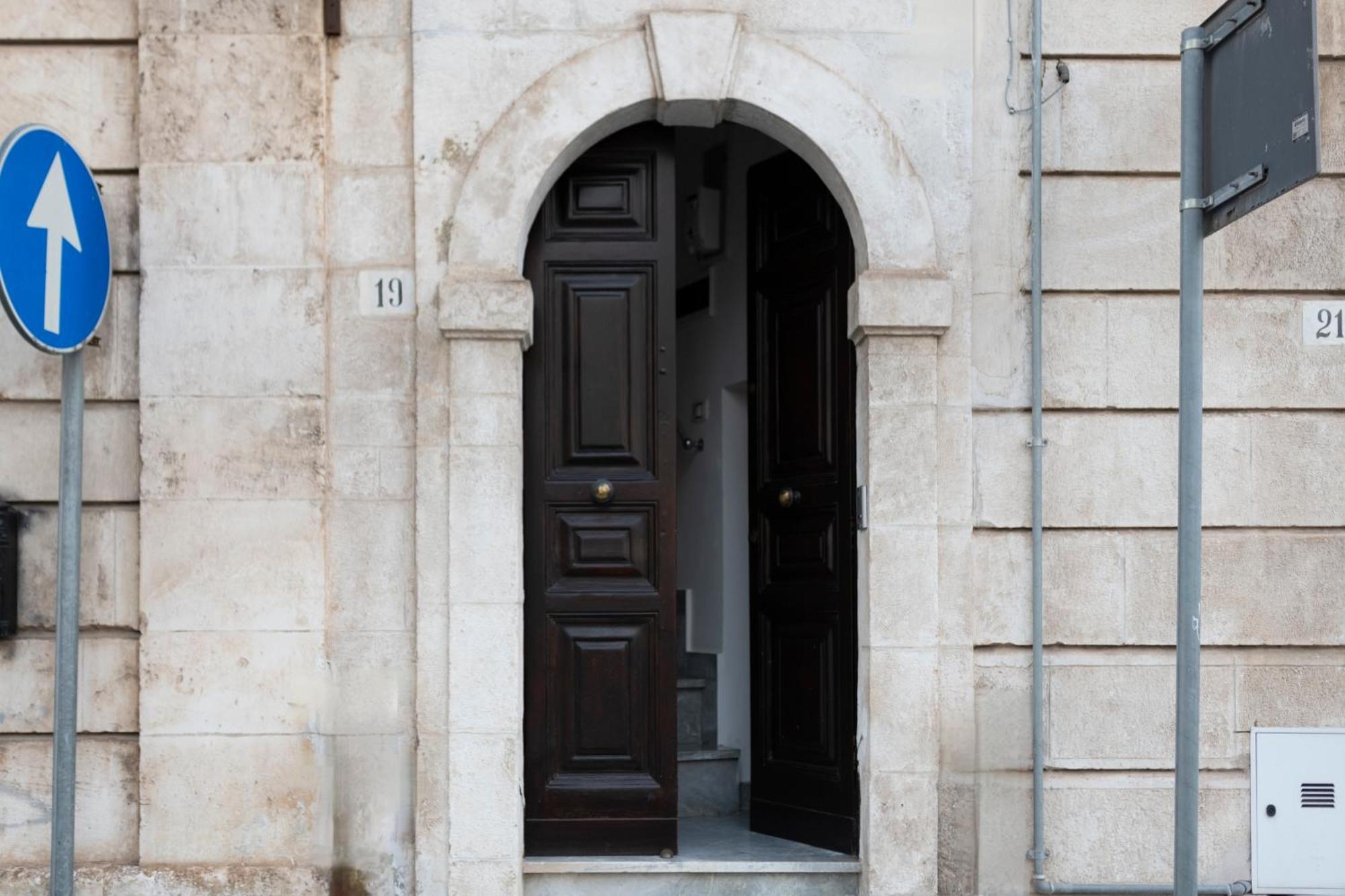 شقة Nonna Nella Casa In Centro أوستوني المظهر الخارجي الصورة